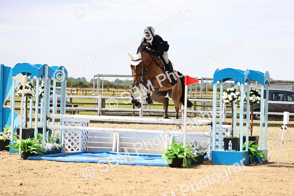 SBM_009871 - Class 8 - Senior Newcomers - 1.10  Open