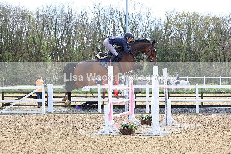3E7A2404 - Class 9: Senior 1.30m open