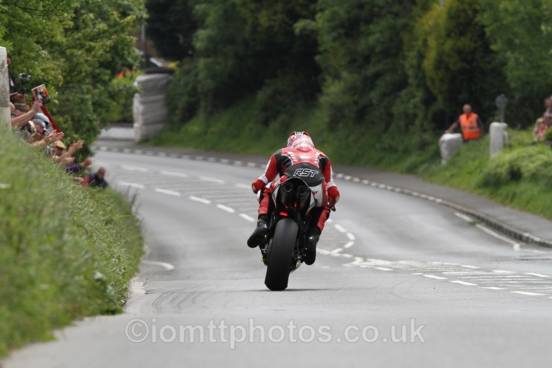 Ian Hutchinson Yamaha / Milwaukee Yamaha - Pokerstars Senior TT