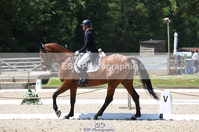 230526-124114-06229 - 161-HEADS_UP-Jemima_Howden-WEDTrotUp+DR