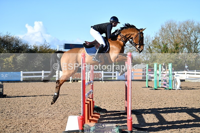 231110A-132857-00579 - Cls 5 Newcomers & 1.10m Open