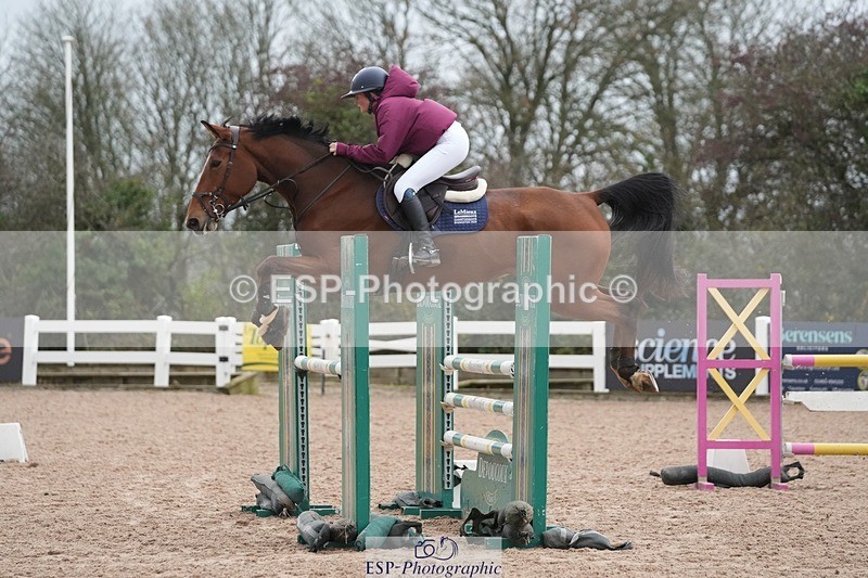 251109-112655-03555 - Cls 20 Newcomers and 1.10m Open