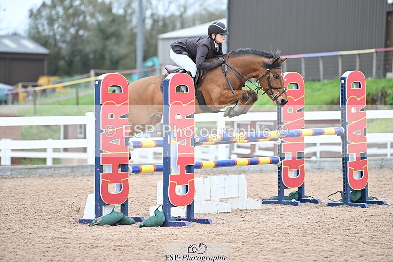 231119A-112408-05398 - Sun Cls 5 Newcomers & 1m Open