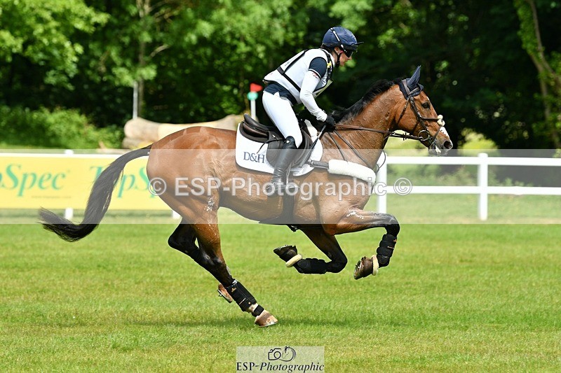 230528-141814-18245 - 474-LONDON_52-Laura_Collett-XC