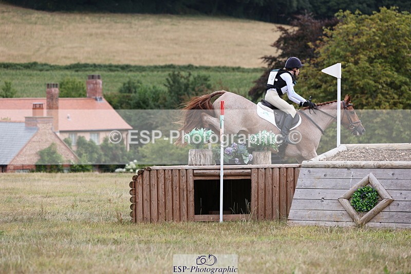 250802A-111341-01697 - C-116-Pippa.Krzywiec-FARFADET.DE.LHEBER