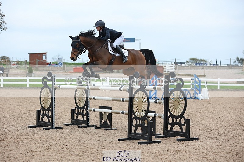 241101A-153218-03021 - FRI Cls 7 Blue Chip Grade B&C Jump Off