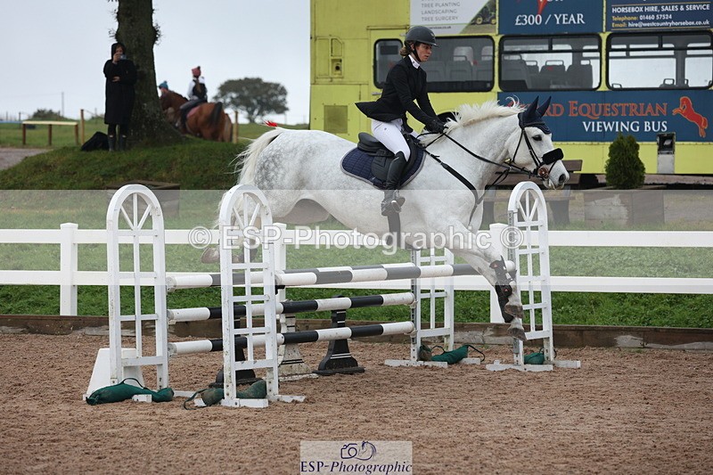 231112A-100511-03190 - Cls 17 Blue Chip Novice Winter Qualifier