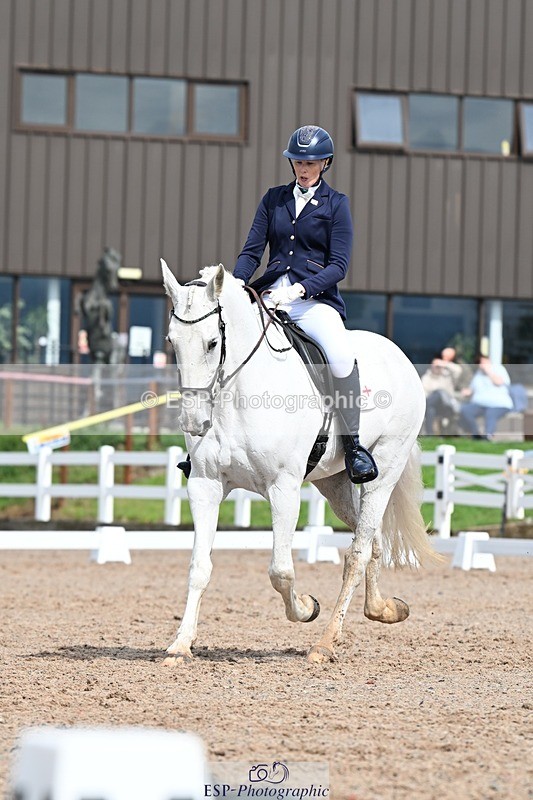 250907-131421-10031 - 002-Claire.JonesOwl.House.Rebel