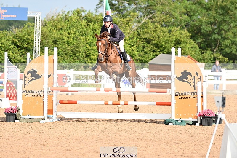 240802A-091142-03323 - Cls 21 A&B Brit Nov & 90cm Open