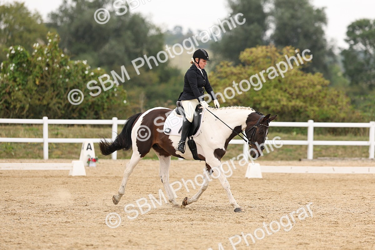 SBM_01792 - Class 9 - Novice 27 Champs