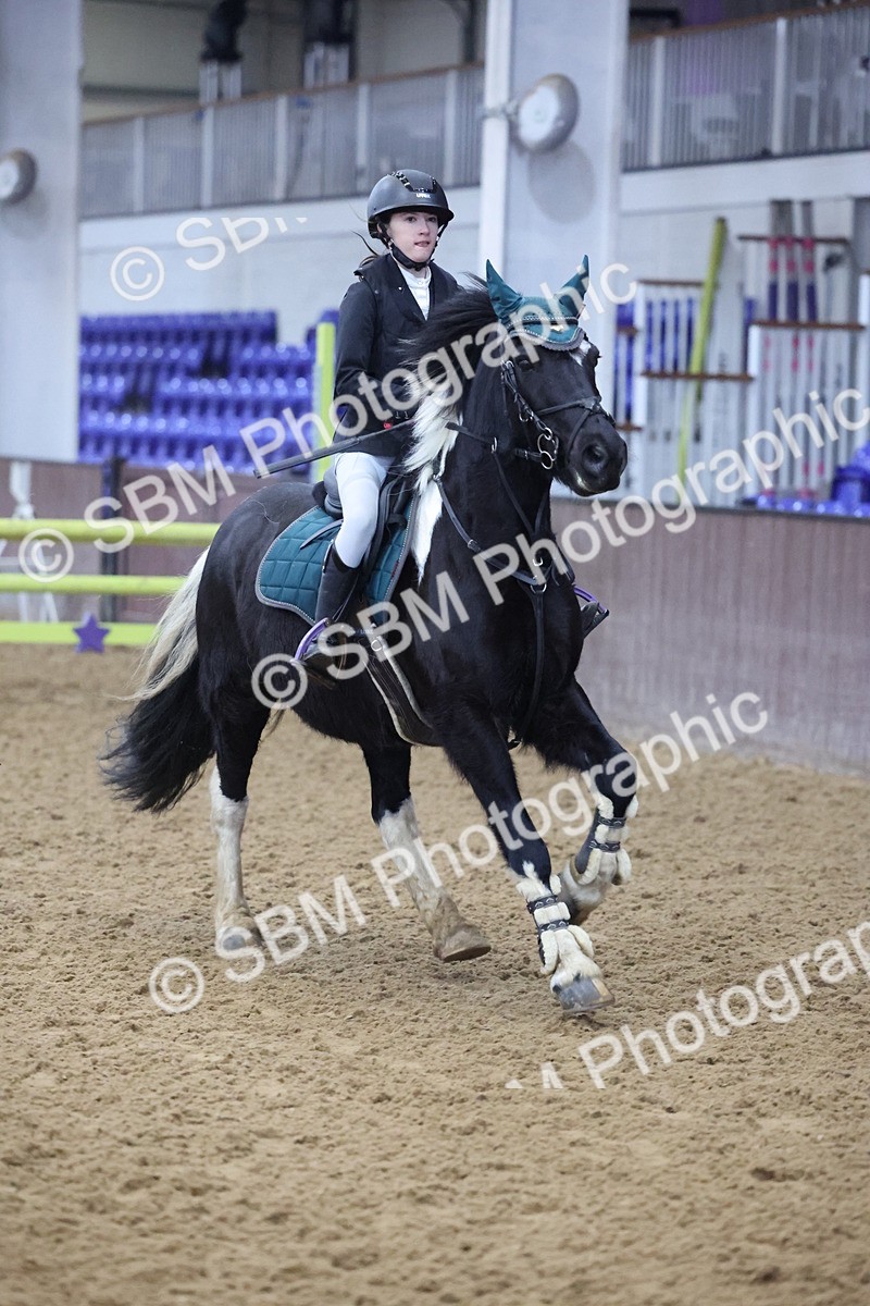 SBM_003348 - Class 11 - Blue Chip Pony Newcomers - 1.00m Open