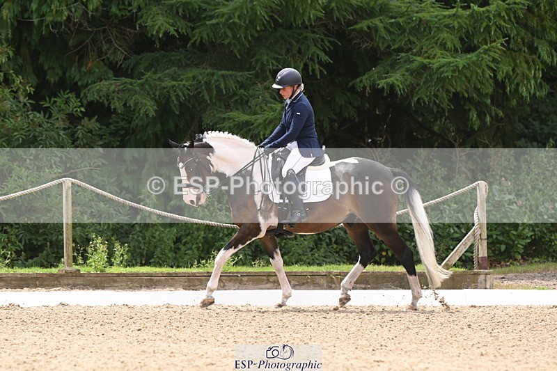 250720A-123733-10397 - 164-Dominique.Kinnaird-Perry-Pallas.Vanquish