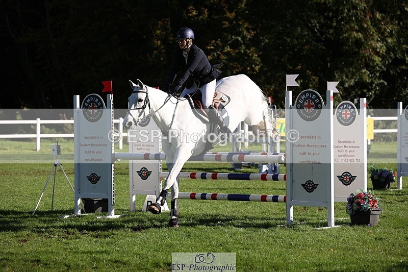 231022-105616-24847 - 651-RATHNAGREW.GREY.TEX-Nicola.Horsley-gubbins-TrotUp+SJ