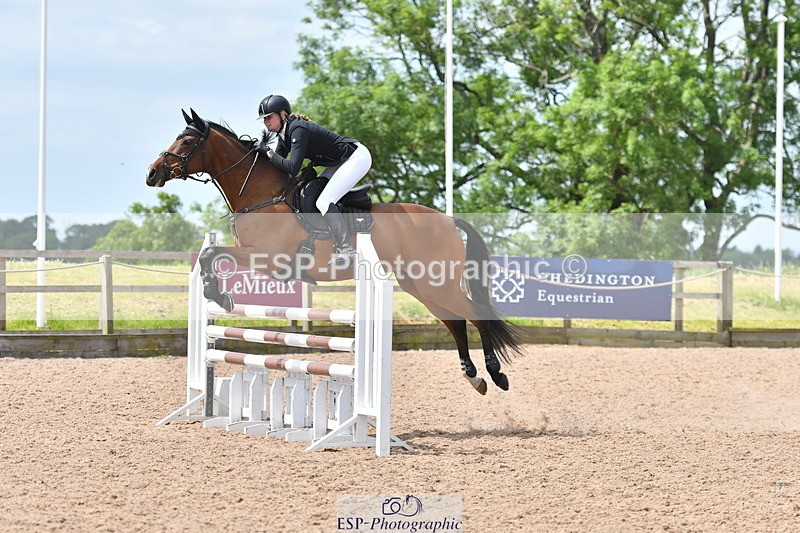 240609A-113908-04665 - Cls 17 Snr 1.05m Open