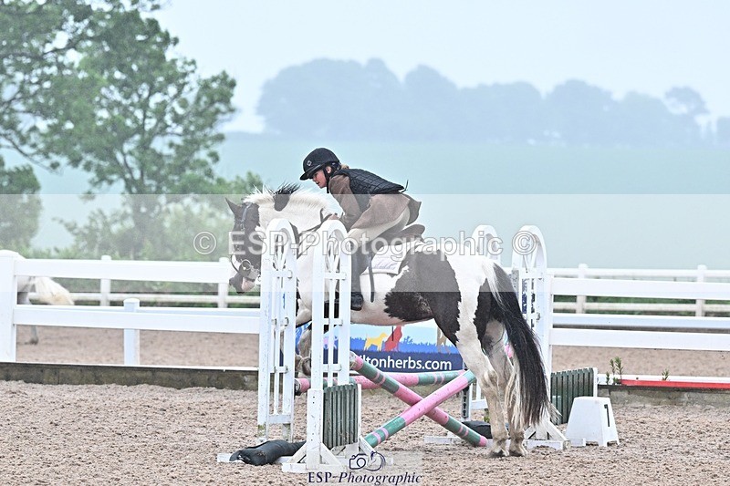 250527-155456-00111 - Clear Round and60cm