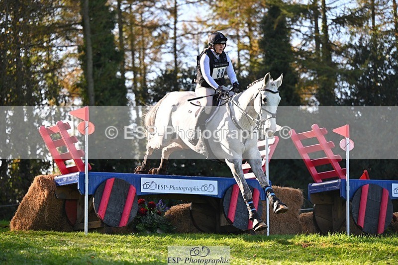 241026-114956-12995 - 386-Sarah.Ulph-COOL.ICE