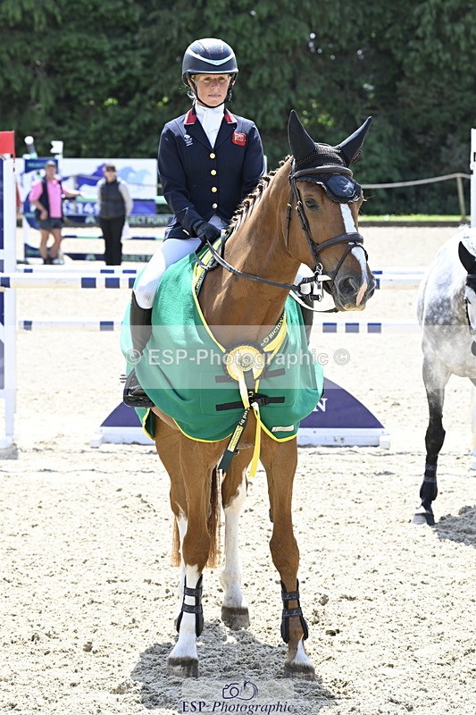 250525A-131554-17592 - Presentations Section B CCI 3 Star Long