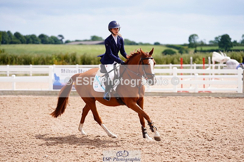 240630A-151004-14427 - Cls 33 Foxhunter and 1.10m Open