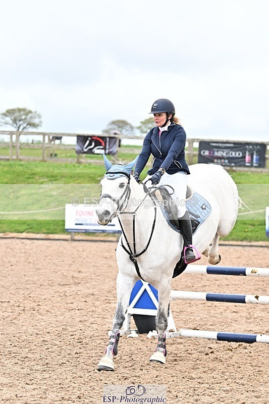 250414-112929-00556 - 90cm Round 1