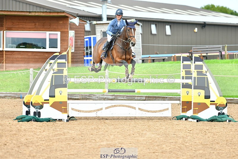 230805A-120026-00310 - Cls 3 Snr Foxhunter & 1.20m Open