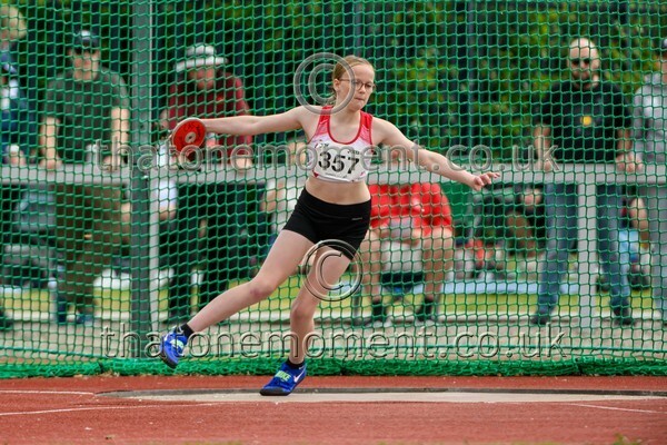 Age25SUN-929986 - Field Female Set Two