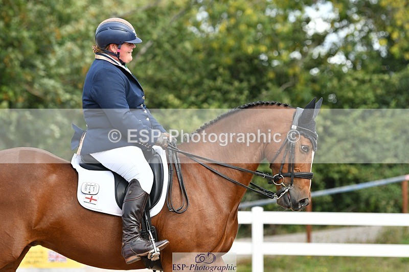 250906-112254-00984 - 041-Victoria.BradfordKenniford.flash.dancer