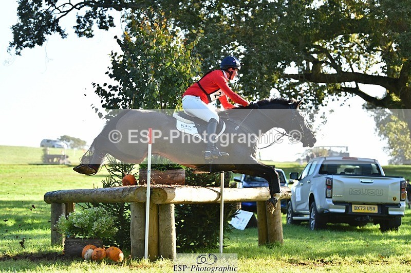 231022-102028-25323 - 215-ROYAL.CRUSADE-David.Doel-XC