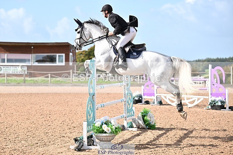 251004-125542-02102 - Cls 10 Foxhunter and 1.20m