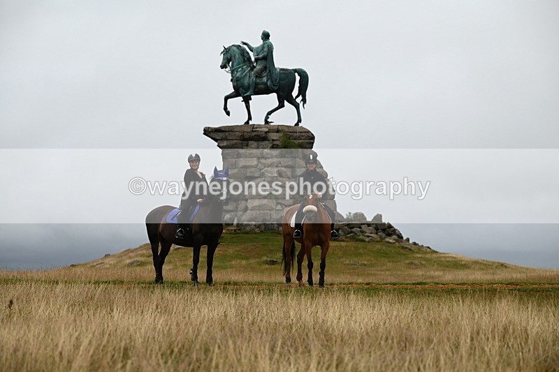 DSC_2141 - Time at Statue 12:13 to 12:32