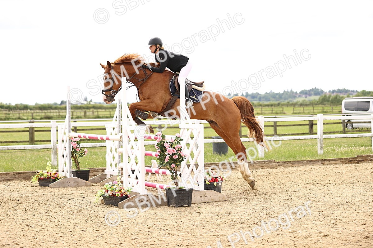 SBM_007653 - Class 19 - Senior Newcomers - 1.10m