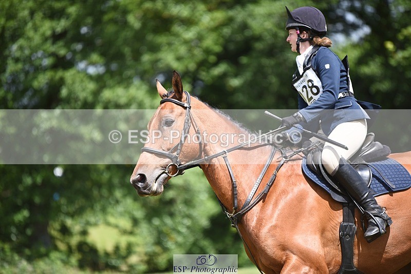 240630-121448-00674 - 928-Hannah_Jolliff-Maskerade