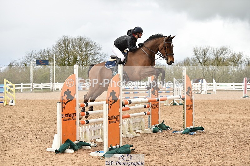 240327A-132612-00555 - Cls 4 Newcomers and 1.10m Open