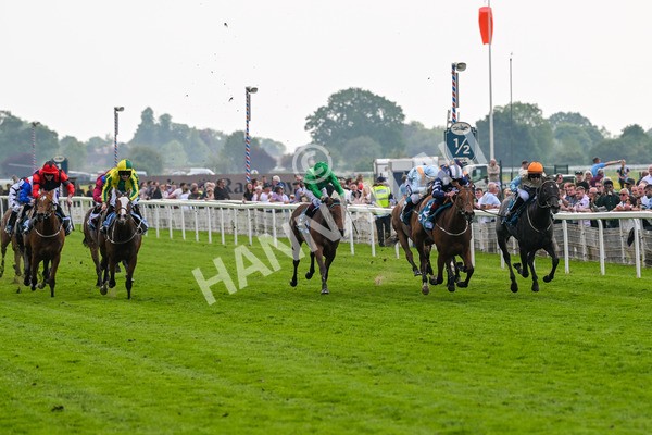 170524-Race 1-Betty Clover-7353 - Race 1 2.15pm Clipper EBF Marygate Fillies' Stakes