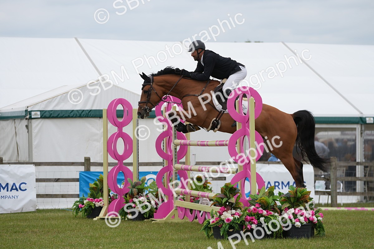 SBM_06412 - Class 202 - National 1.40m Open