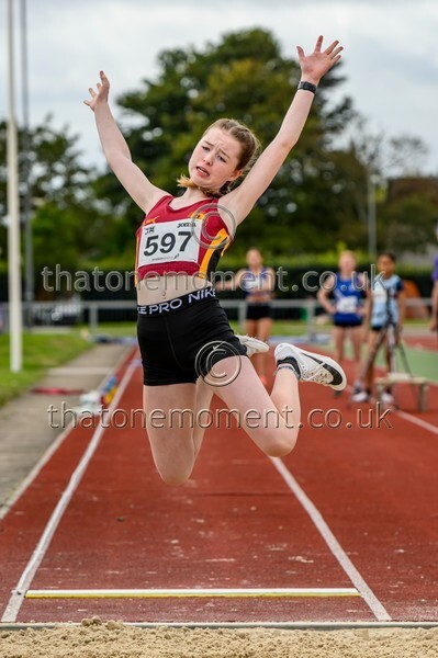 Age25SAT-914553 - Field Female Set One