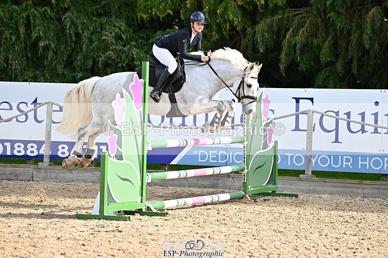 230930-115615-00440 - Cls 4 Pony Newcomers & 1m Open