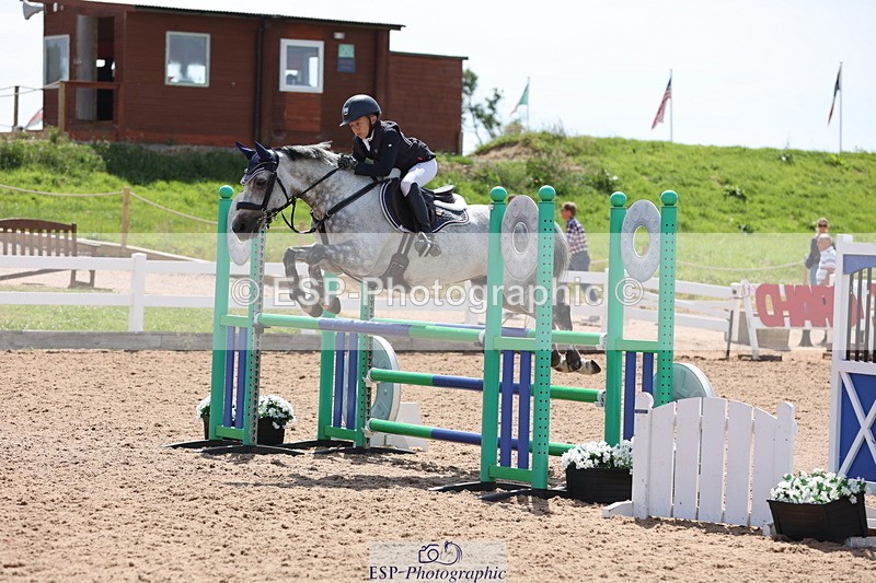 240629A-112703-04543 - Cls 17 Discovery and 90cm Open