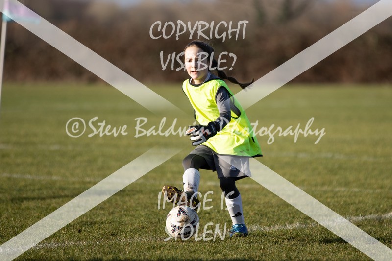1DX30714 - 2026-01-17 FC Abbey Meads U9 Purple Girls V Develop FC U9 Girls