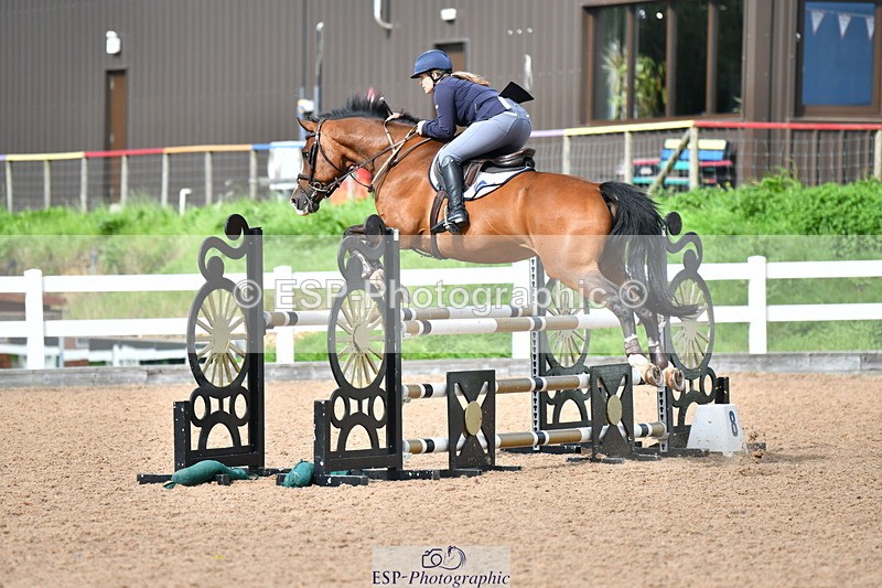 230819A-161214-01134 - Cls 33 1.05m Amateur Qualifier