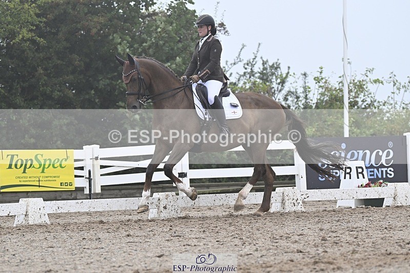 250907-145213-08956 - 105-Hannah.KnightIndy.Pepper