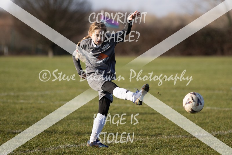 1DX31118 - 2026-01-17 FC Abbey Meads U9 Purple Girls V Develop FC U9 Girls