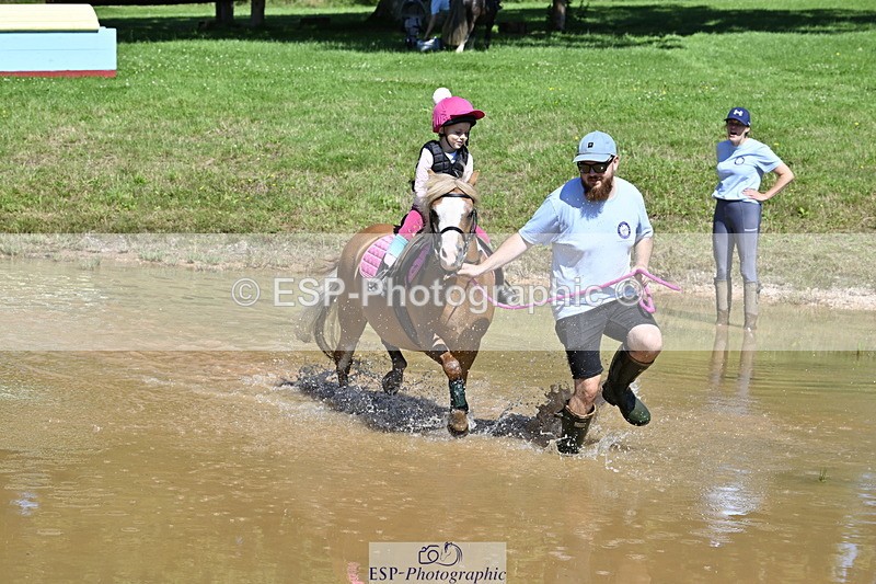 240728B-111437-01240 - Gemma's Group XC