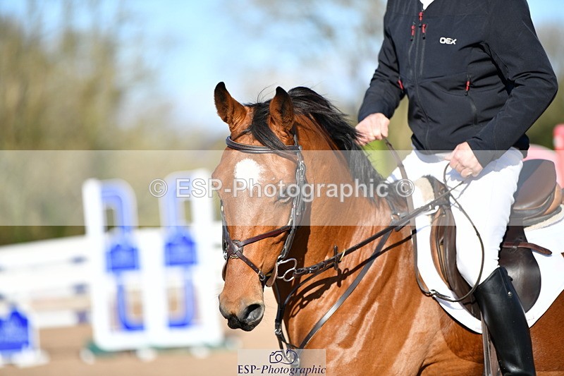 231110A-135247-00692 - Cls 5 Newcomers & 1.10m Open