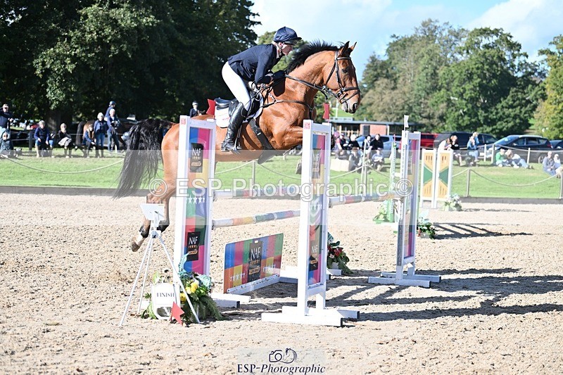 231022-130213-26906 - 327-ENSOR.VAN.HET.HELLEHOF-Francesca.Swallow-SJ