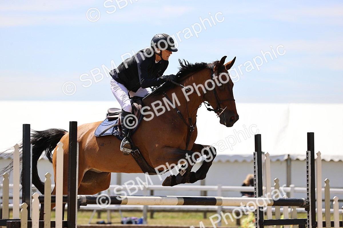 SBM_010197 - Class 9 - Senior Foxhunter - 1.20m Open