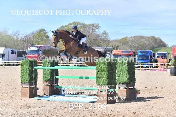 BPP_2109 - CLASS 21 SUN Senior 1.30m Open RHS Young Masters