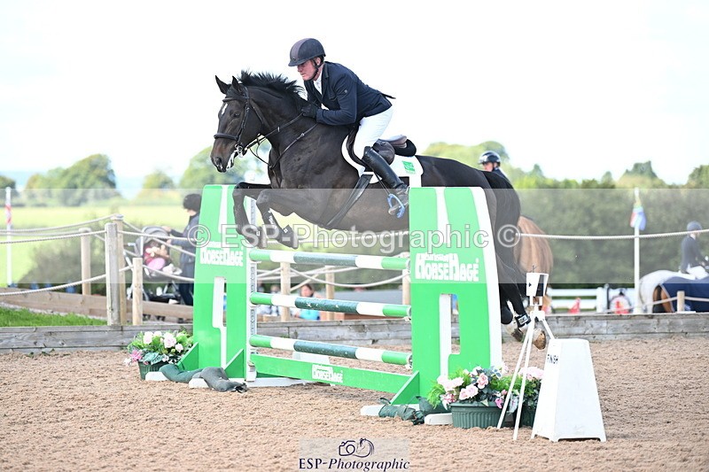 240913A-130804-04488 - Cls 15 Snr Foxhunter