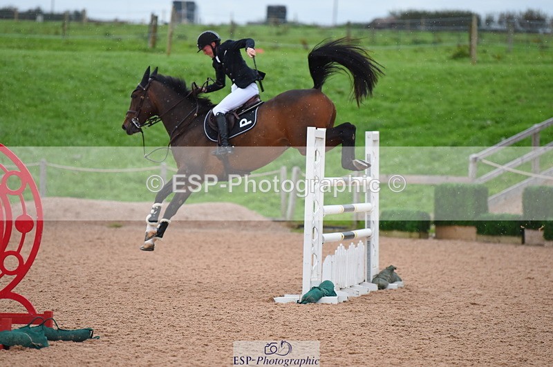 230927A-003018-00633 - Cls 6 National 1.30m