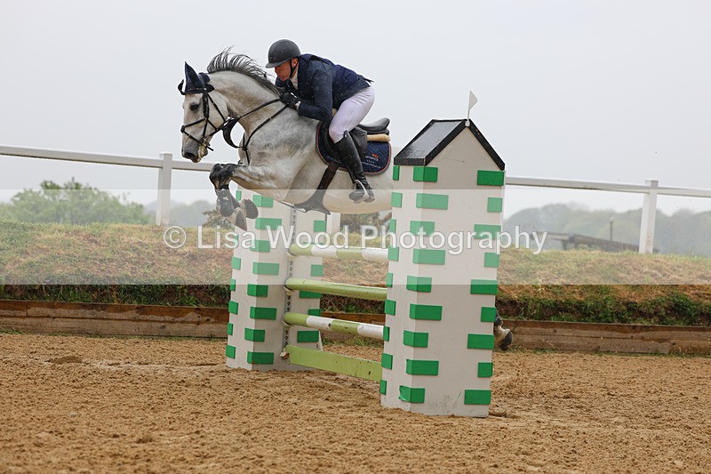 3E7A7271 - Class 7: Senior Newcomers/1.10m open