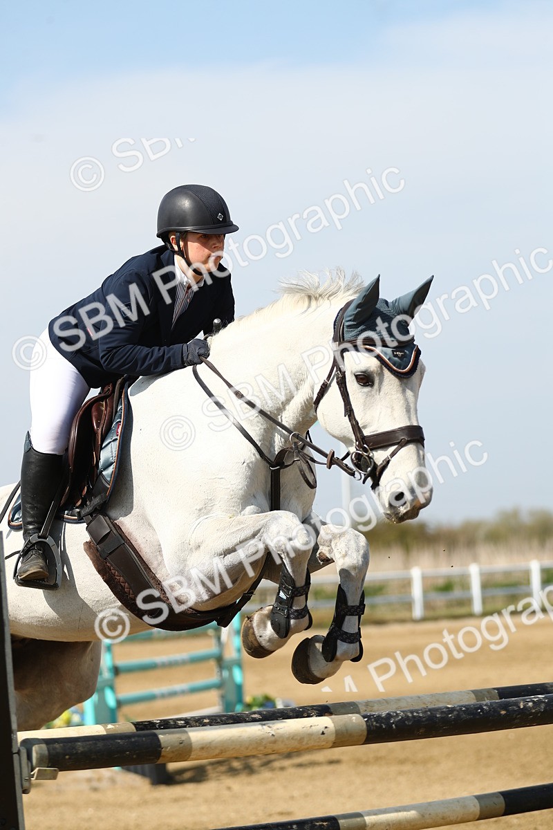 SBM_002826 - Class 11 - Senior Foxhunter - 1.20m